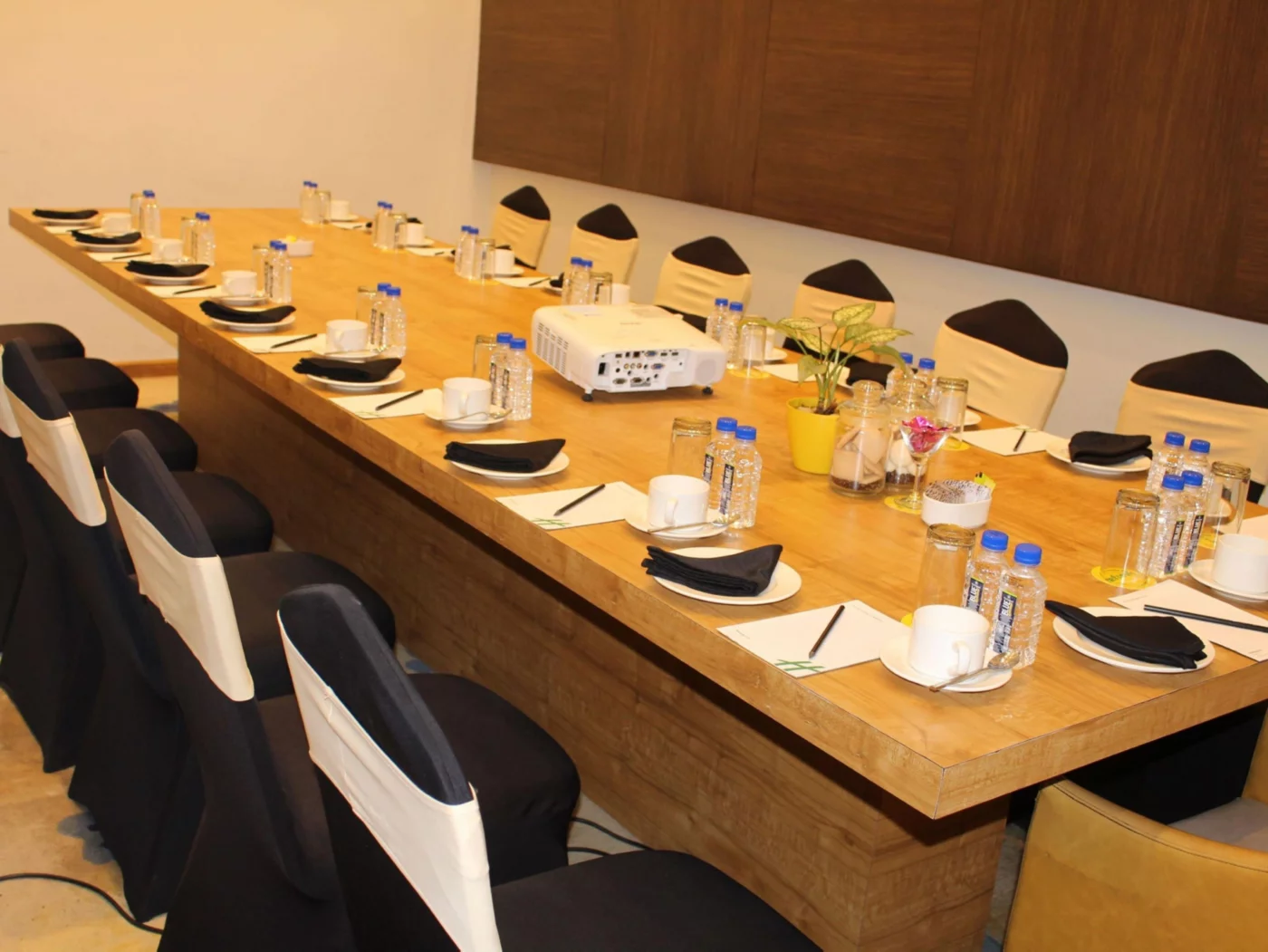 Senate meeting space